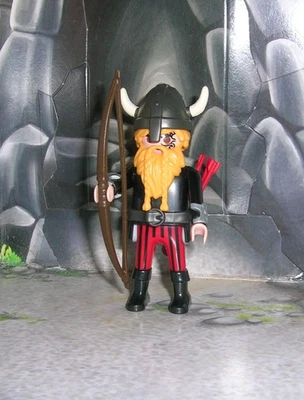 LOT FIGURINE  ACCESSOIRE PLAYMOBIL PERSONNAGE VIKING CHEVALIER MOYEN AGE - Photo 1/2