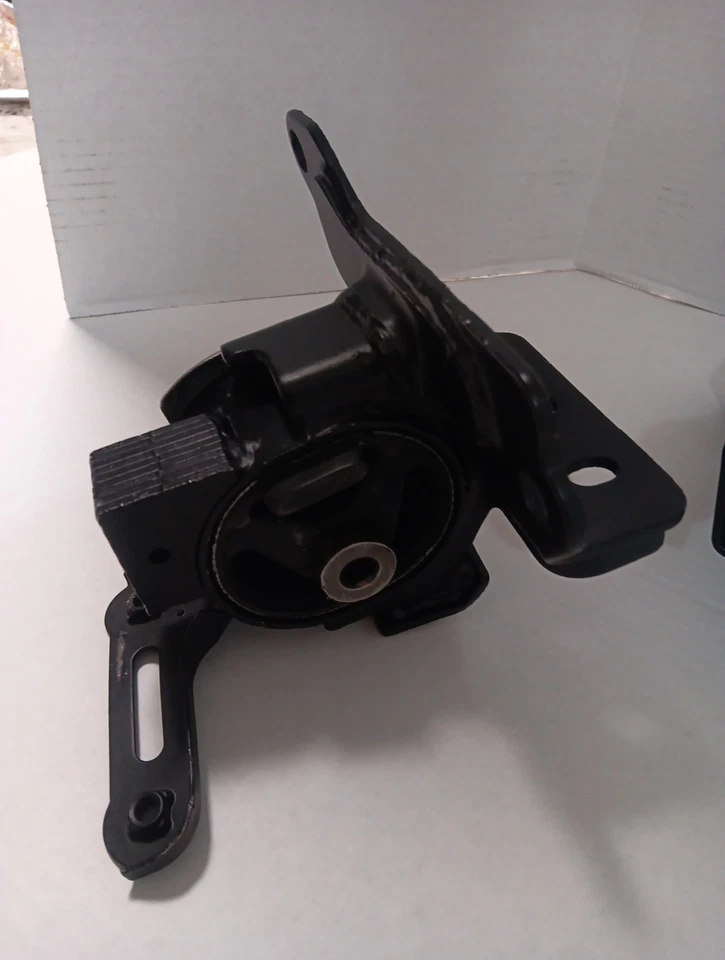 4pcs Motor Mounts Set Kit - Compatible with 2014-2019 Toyota Corolla 1.8L CVT - Image 2 of 4