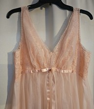 VANITY FAIR Vintage Lingerie Nightgown Lace w Nylon Tricot double Chiffon 36