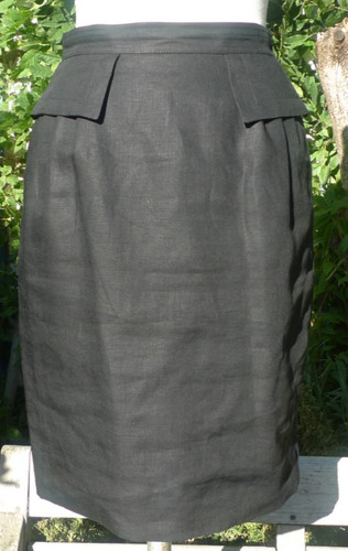 Valentino Boutique / Miss V, Gorgeous Vintage VALENTINO MISS V 100% Linen Skirt, ~ Size 36