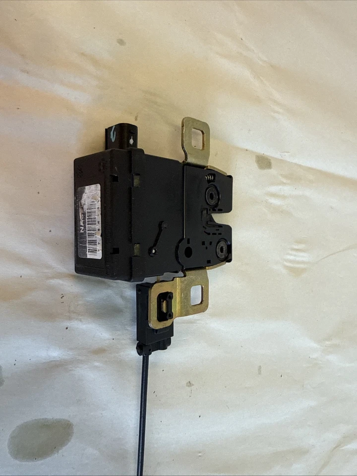 2002-2015 MINICOOPER ЗАДНЯЯ ДВЕРЬ ЛЮК КРЫШКА БАГАЖНИКА ЗАМОК ПИТАНИЯ ЗАЩЕЛКА 2754528 H4V03 - Изображение 4 из 4