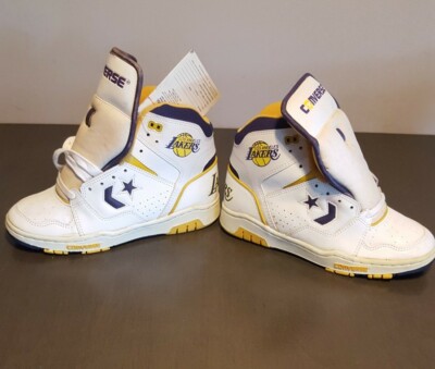 converse lakers