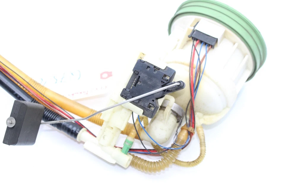 06-09 MERCEDES-BENZ E350 BOMBA COMBUSTIBLE UNIDAD ENVÍO Q7510 Foto 4 de 4