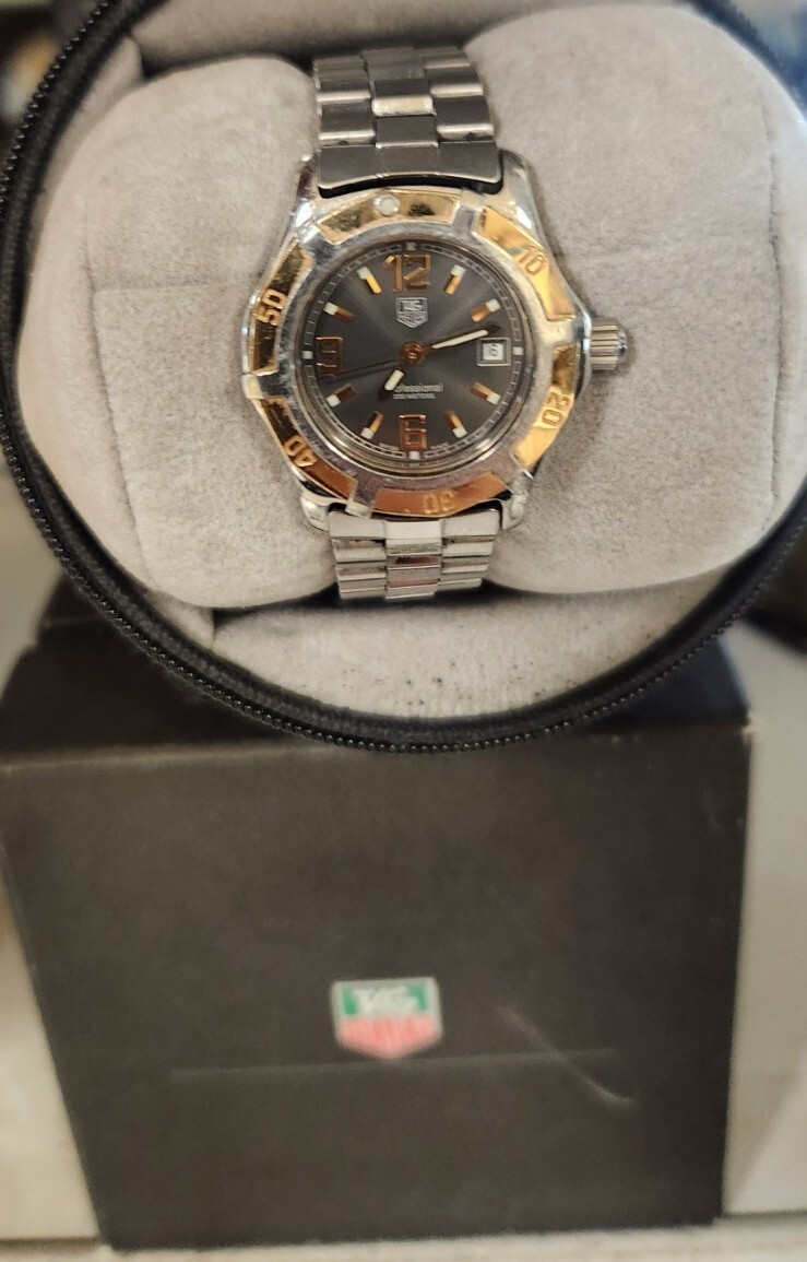 Tag Heuer 2000 WN1351.BA0319 Watch 18K Rose Gold Womens Silver