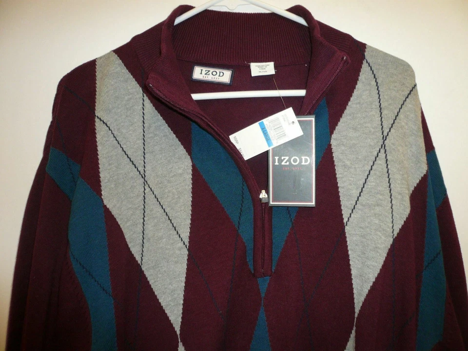 New IZOD Port Royale Mens Size XL 1/2 Zip Marroon Gray Blue Argyle Neck Sweater - Image 2 of 4