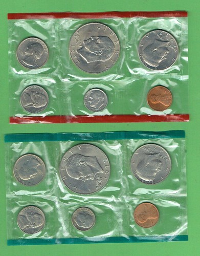 #C44. TWO 1977 UNITED STATES MINT COIN SETS - DENVER & PHILADELPHIA ISSUES - Picture 2 of 2