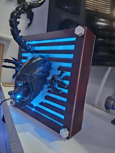 DIORAMA USB LIGHT, FOR ALIENS HADLEY'S HOPE, ALIEN HORROR. - Picture 4 of 13