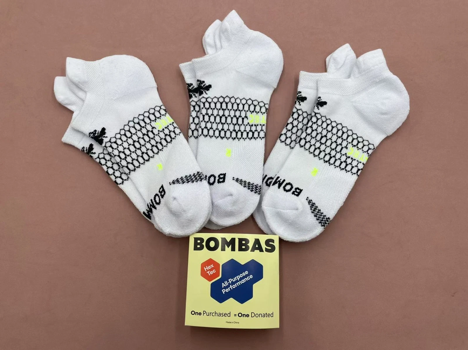 3 Pairs Bombas Women's All-Purpose Performance Ankle Socks Size M white