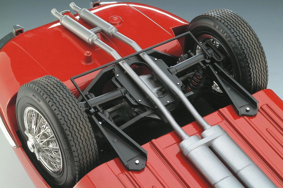 REVELL 1/8 JAGUAR E-TYPE (LIMITED EDITION) - Immagine 4 di 4