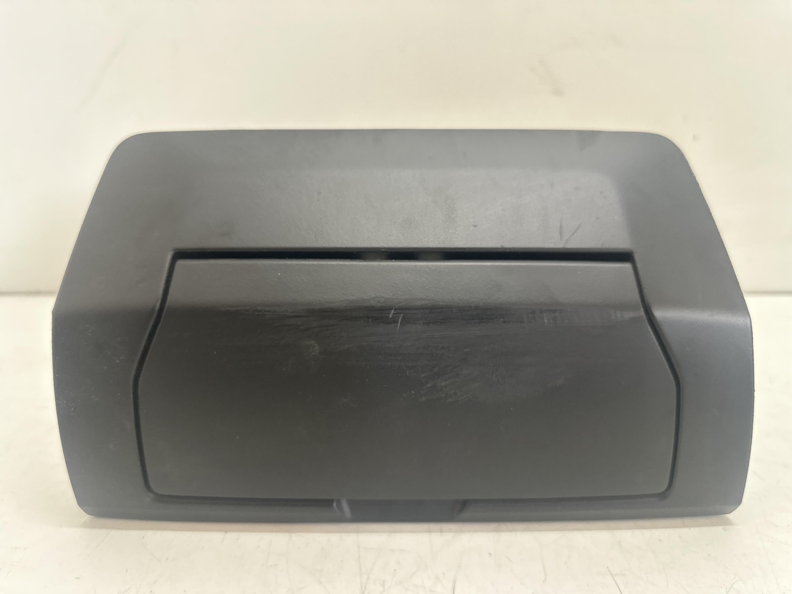 CASSETTO PORTA OGGETTI PER DACIA Sandero Serie 684704053R (21>)