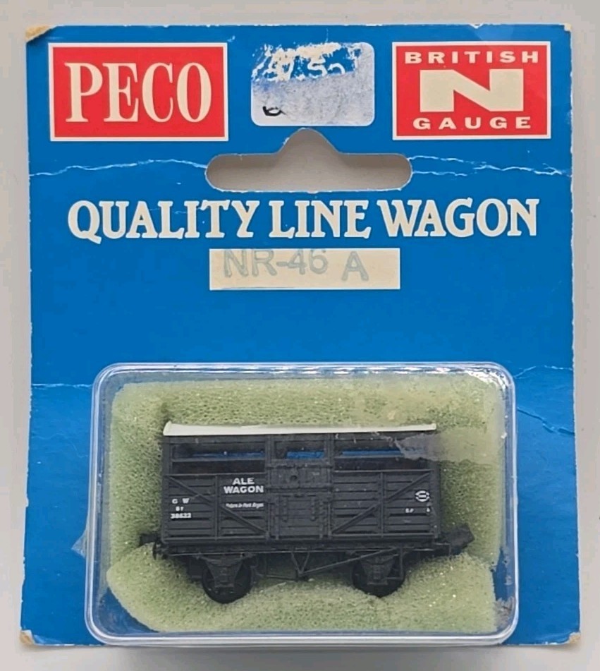 Peco N Gauge NR-46A GW 8Ton Ale Wagon 38622 GW Grey/White Livery Model Boxed