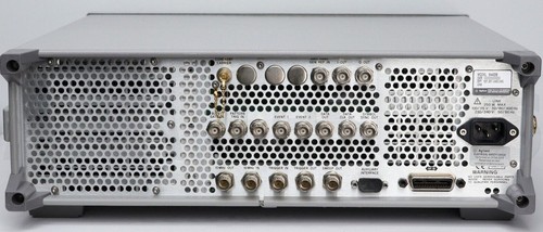 Agilent E4433B Esg-D Séries Signal Générateur 250 KHz-4.0 GHZ - Photo 4 sur 4