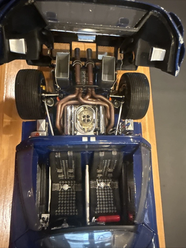 Exoto / Danbury 1966 Ford GT40 Roadster 1:18 & Display in Original Packaging - Image 3 of 4