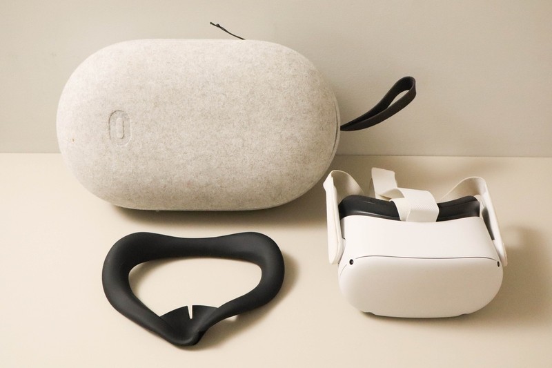 Oculus Quest 2 VR Headset 64GB ONLY - No Case Accessories Chargers Included