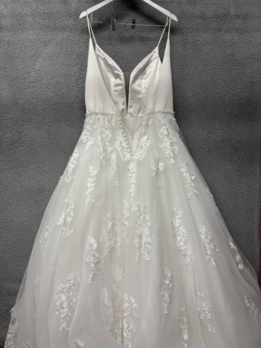 Celebrations White A LIne Embroidered Wedding Dress Women's Size 10 NWT - Picture 6 of 12