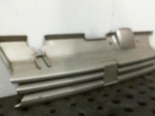 Calandre Peugeot 405