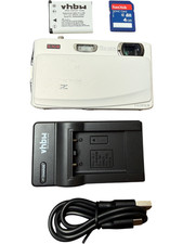 Fujifilm FinePix Z900EXR White Compact Digital Camera 16MP Japan