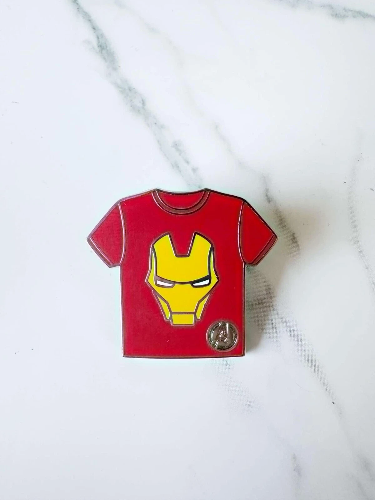 Disneyland DLR 2024 Marvel Avenger Iron Man T Shirt Chaser Hidden Disney Pin