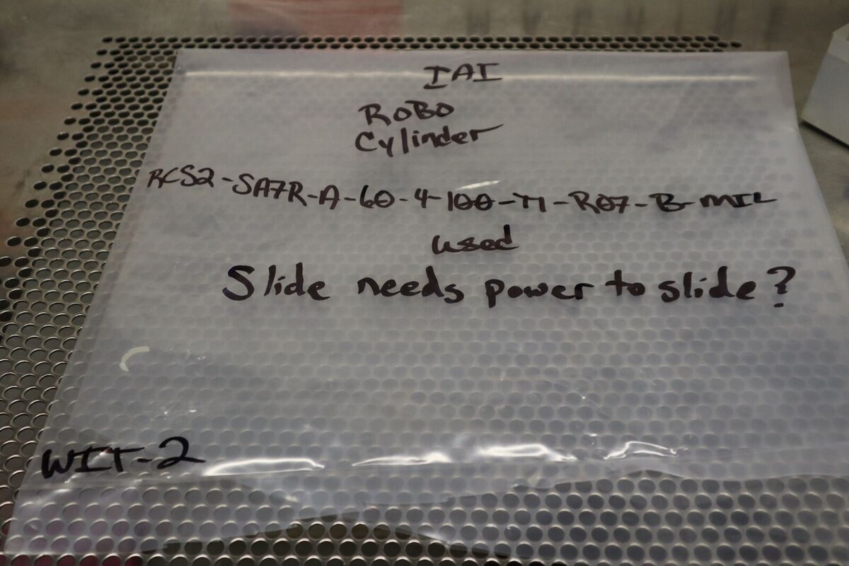 IAI Corp. RCS2-SA7R-A-60-4-100-T1-R07-B-ML Robo Cylinder IAI Corp. RCS2-SA7R-A-60-4-100-T1-R07-B-ML Robo Cylinder