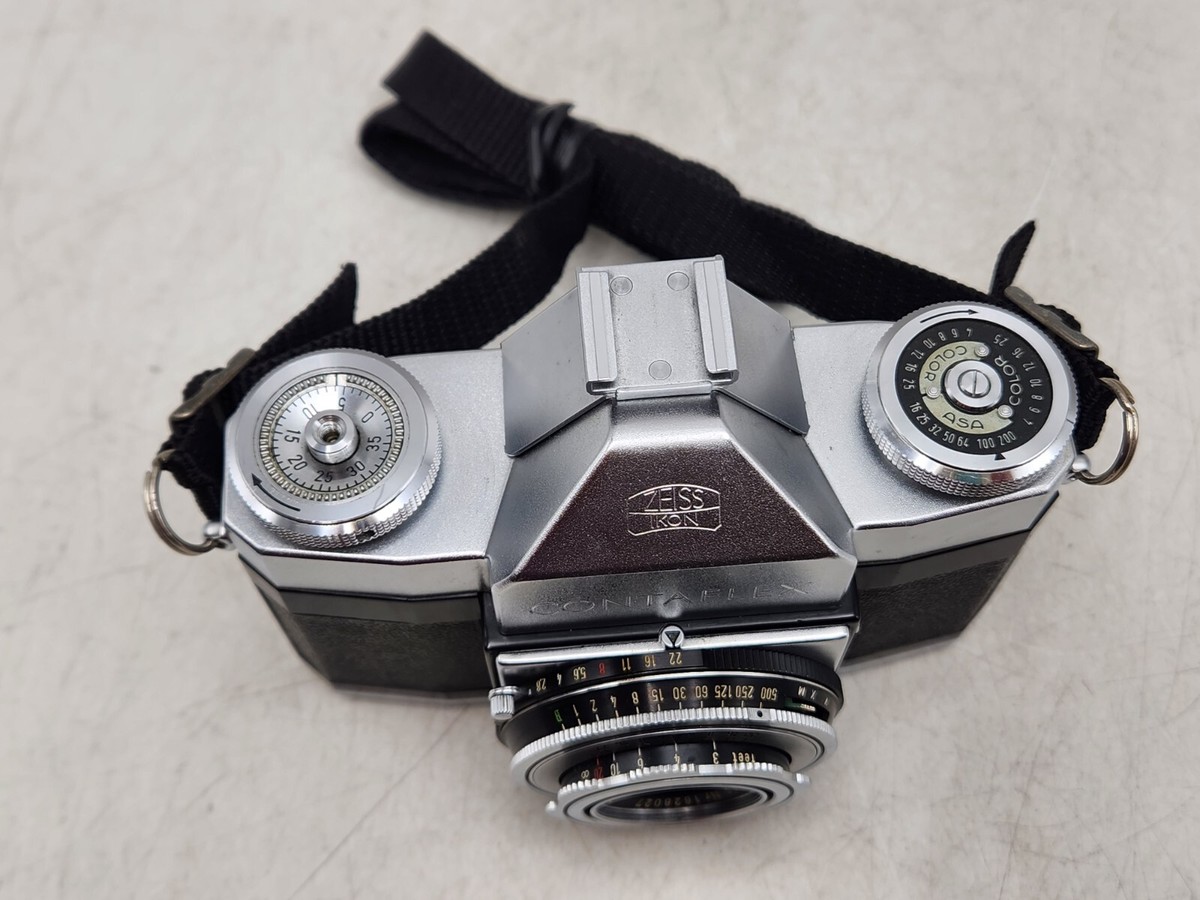 Zeiss Ikon Contaflex 35mm SLR Camera w/ Tessar 45mm F2.8 Zeiss Ikon Contaflex 35mm SLR Camera w/ Tessar 45mm F2.8