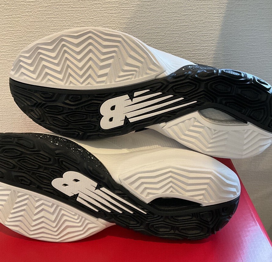 New Balance BB2WYKB4 スニーカー USサイズ9（27cm） New Balance TWO WXY V4 King of the Court BB2WYKC4 Basketball