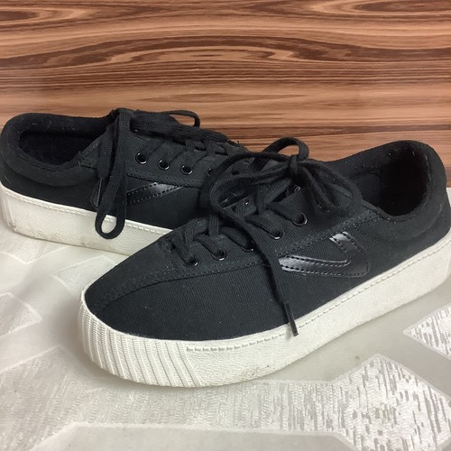 tretorn bold platform sneaker