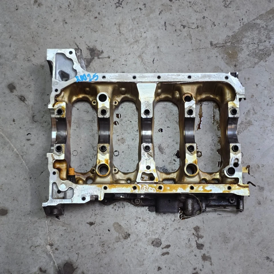 Honda Accord 2011-2012 2,4 L cárter de aceite superior del motor 11000-R40-811 OEM Foto 2 de 2