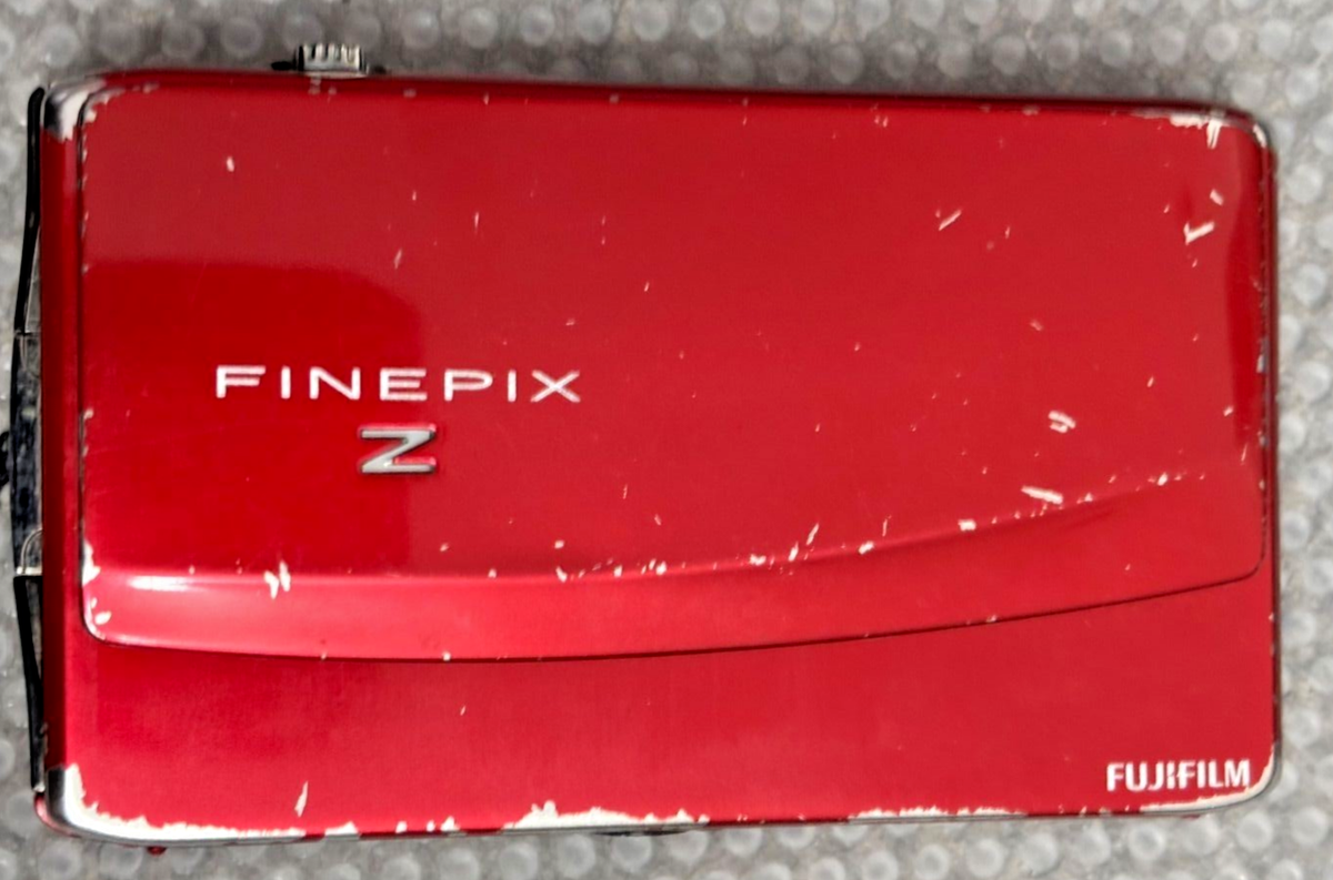 FUJIFILM FinePix Z90 Red 14.2MP 5x Opticalzoom Compact Digital