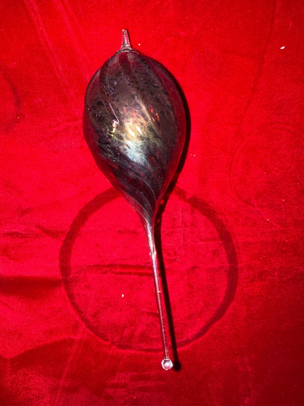 Hand blown MOUNT ST HELENS NORTHWEST STUDIOS GLASS ORNAMENT 8"