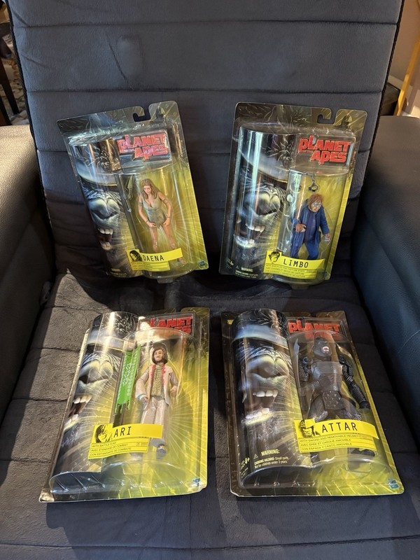 planet of the apes 2001 action figures Daena Limbo Ari Attar NEW