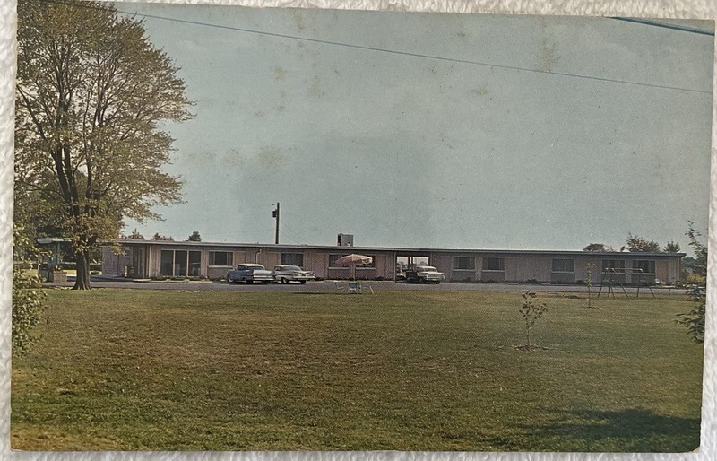 Indianapolis Indiana IN Park Motel Cars Postcard