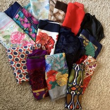 Assorted Women s Vintage Neck Dress Scarves Florals Mod Solid