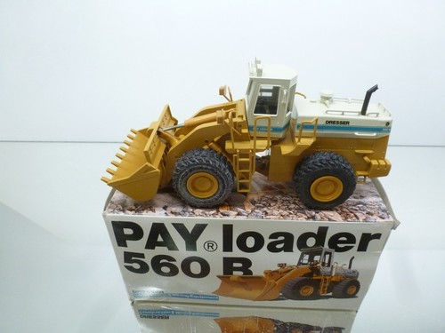 CONRAD 2420 DRESSER 560B WHEEL PAY LOADER - RARE WERBE -YELLOW 1:50- GOOD IN BOX