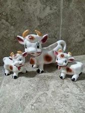 Cow Creamer with Calf Salt and Pepper Shaker set Cute Vintage Farmhouse