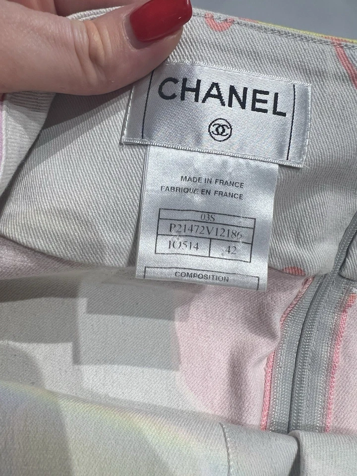 Falda vaquera vintage Chanel Paris primavera 2003 rosa melocotón camelia flor CC Foto 2 de 4