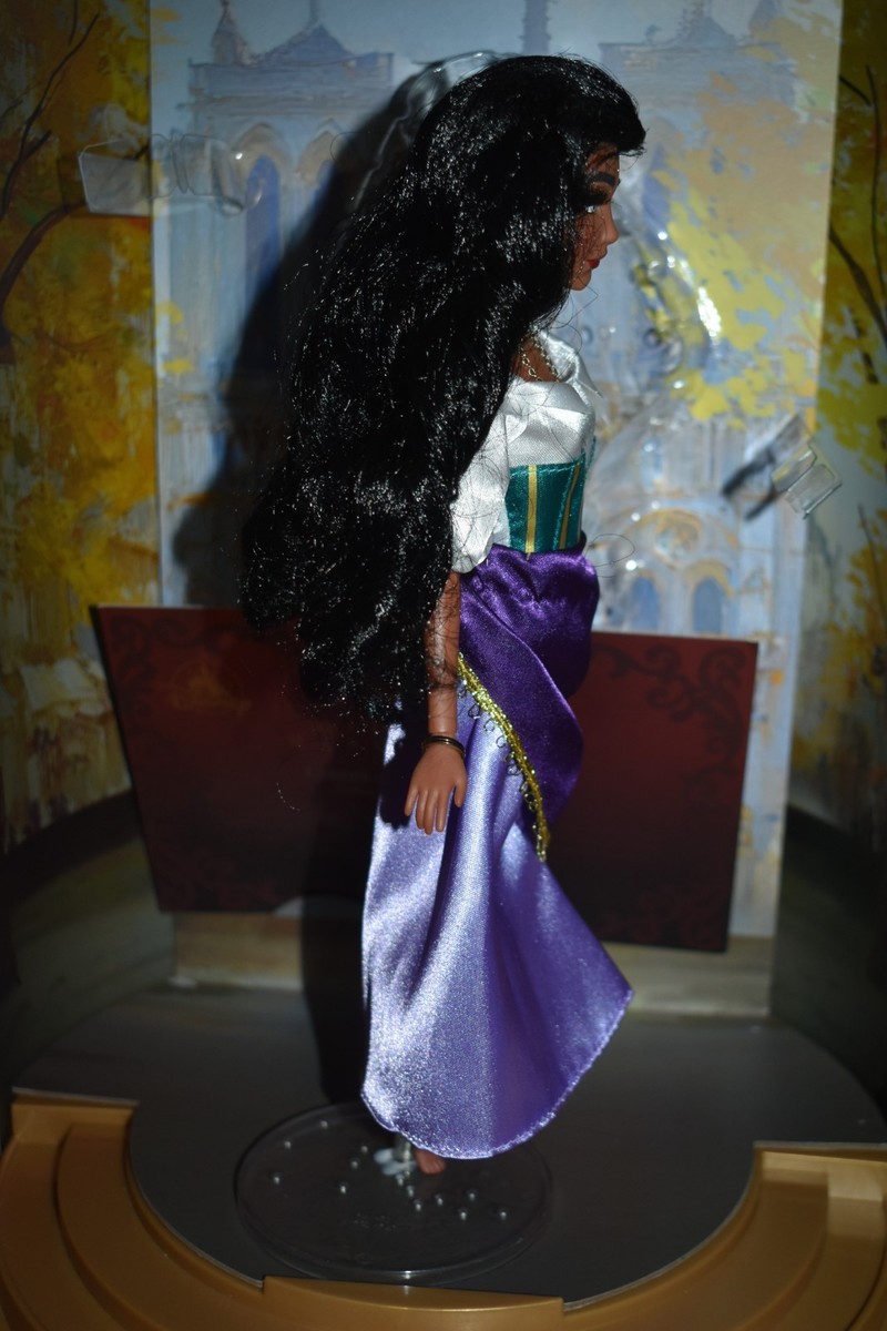 Disney Designer Masquerade Limited Edition Esmeralda Doll classic
