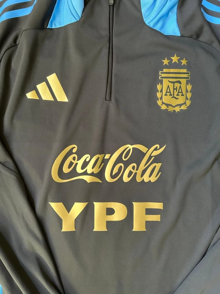 Chaqueta de Fútbol Argentina Training Top 2025 Hombre Auténtica Adidas Oficial AFA Foto 2 de 4