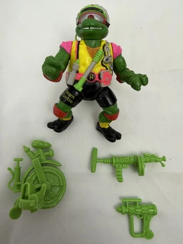 Vintage TMNT Sewer Spitting SEWER-CYCLIN RAPH Complete Figure Playmates 1992