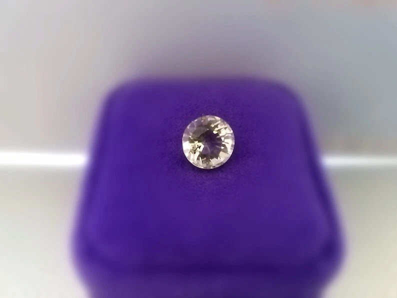 Scapolite 4.27 Carats. Untreated. VS Clarity. Origin Madagascar. - Image 2 of 4