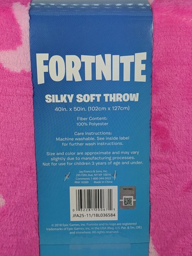 Fortnite Silky Soft Throw Pink Dance Emotes Blanket 40in. x 50in.(102cm x 127cm) - Picture 4 of 4
