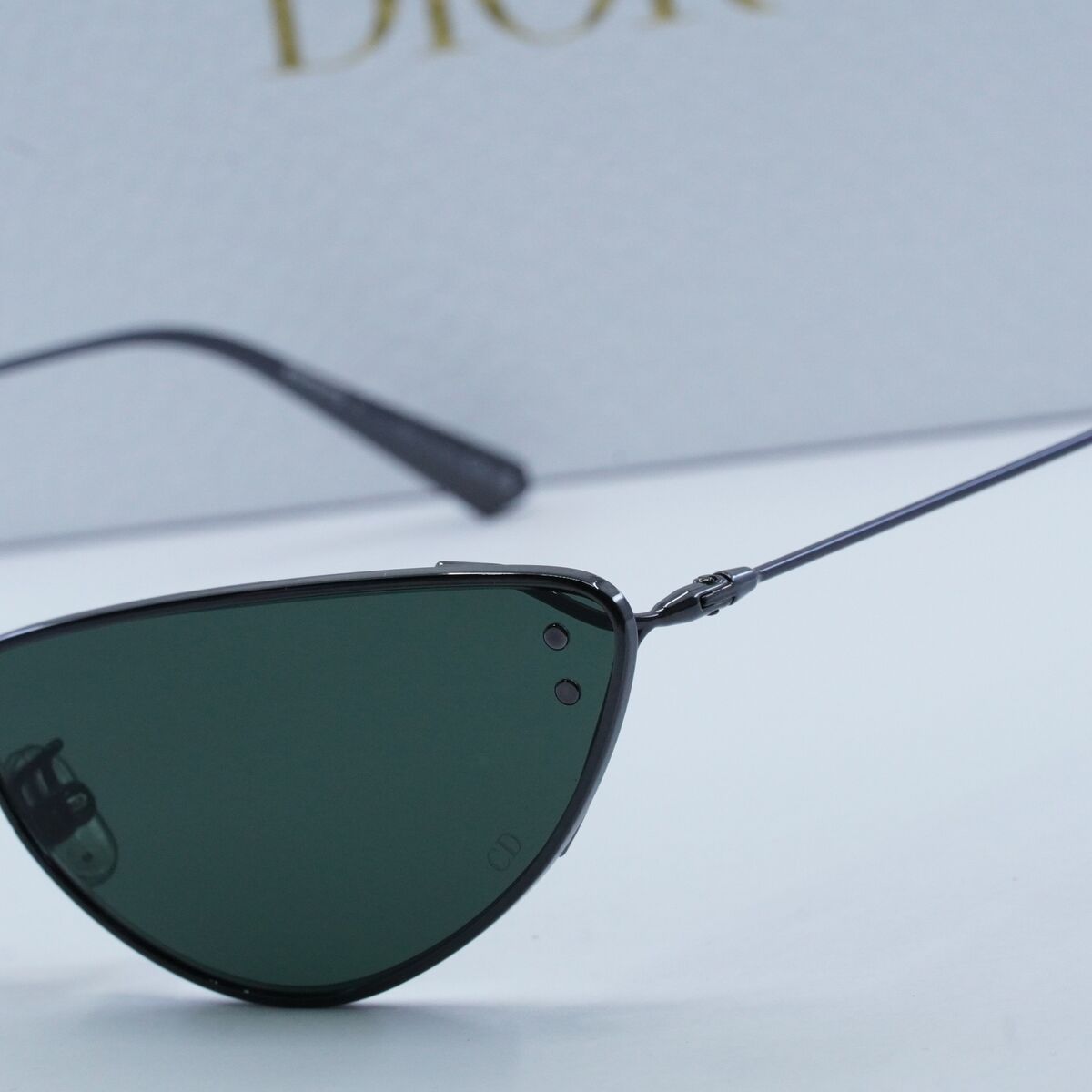 New DIOR MISSDIOR B1U H4C0 Gunmetal/Green 63-14-135 New DIOR MISSDIOR B1U H4C0 Gunmetal/Green 63-14-135