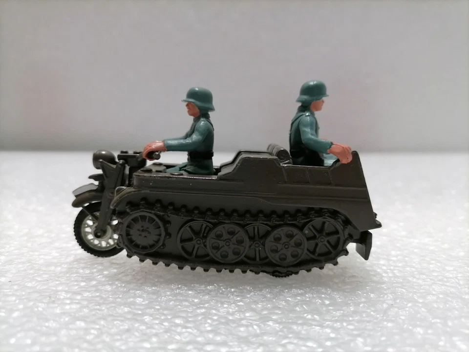 KETTENKRAD Half Track Motorcycle  - Vintage Britains 9780 , Made in England 1974 - Image 2 of 4