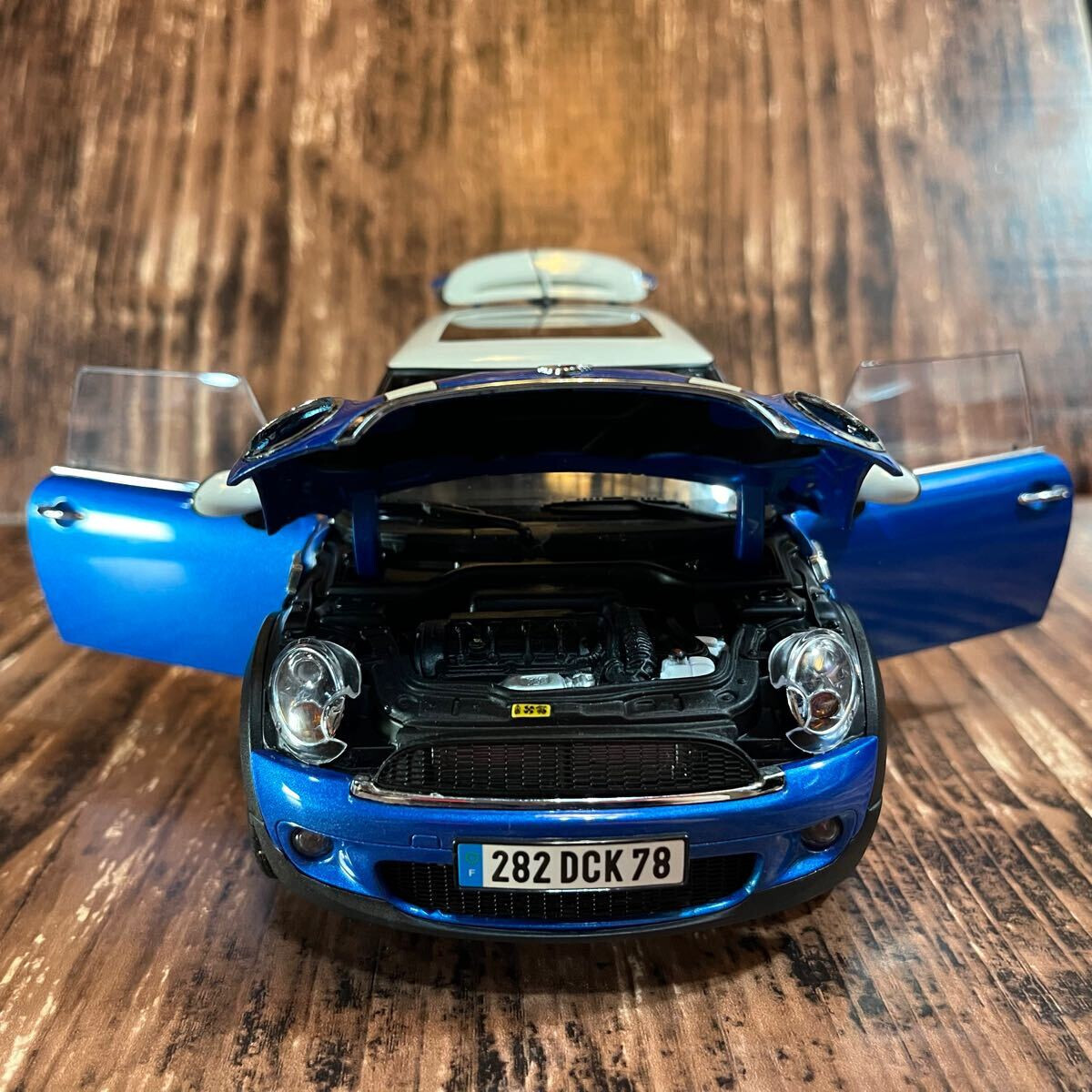 Kyosho Mini Cooper S R56 Laser Blue 1 18 Scale Diecast Model