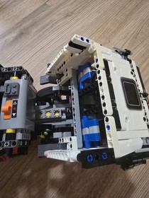 LEGO Technic 42043 Mercedes-Benz Arocs 3245 &ndash; Box & Manual &ndash; Sorted Build Order