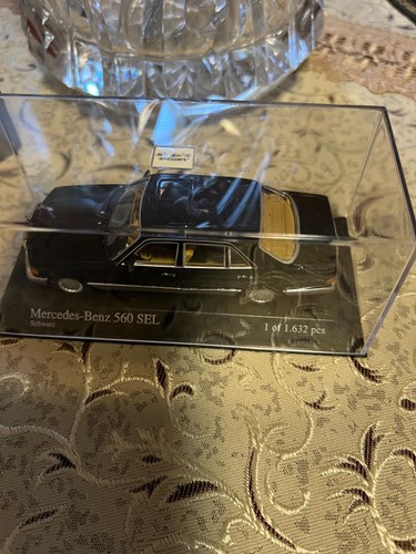 Mercedes-Benz 560 SEL black 1989-91 Minichamps [430 039304] - Picture 5 of 11