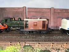 Hornby R218 OO Gauge 20T Brake Van BR Bauxite Livery #B952698 Boxed Good Cond