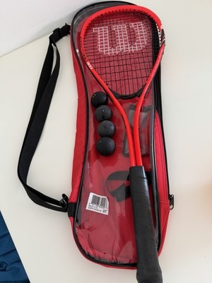Wilson Starter Squash 27 Zoll Graphit Einsteiger-Set mit Hülle & Bällen