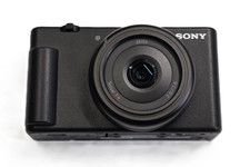 Sony ZV-1F 20.1MP 4K f/2 Vlogging Compact Digital Camera - Black Good condition