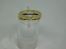 9ct Gold 4mm Chamfered Edge Plain Wedding Ring Size N