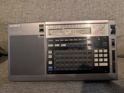Récepteur radio ondes courtes Sony ICF-2010 AIR/FM/LW/MW/SW/PLL excellent état - Photo 6/10